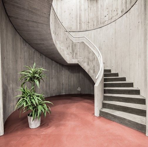 Stiftung Fintan - Pneumatit AG - Beton Wendeltreppe